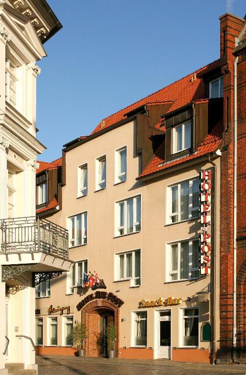 Altstadt Hotel Zur Post Stralsund Exterior foto